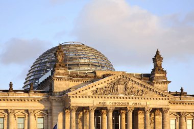 Berlin 'deki Reichstag binası. Almanya