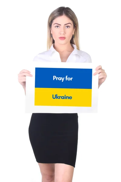 妇女举着纸幅 支持乌克兰 为乌克兰祈祷 为俄罗斯战争祈祷 — 图库照片