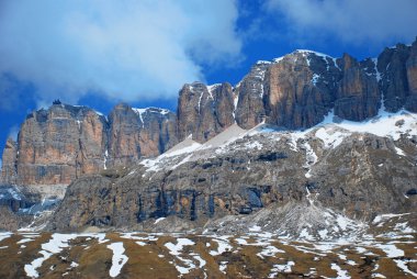 zıt dağ cliff passo di sella, İtalyan dolomi içinde