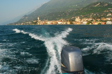 garda Gölü üzerinde eylem speedboating