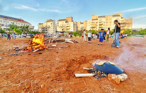 Lag baomer taboon en vreugdevuren in Israël — Stockfoto