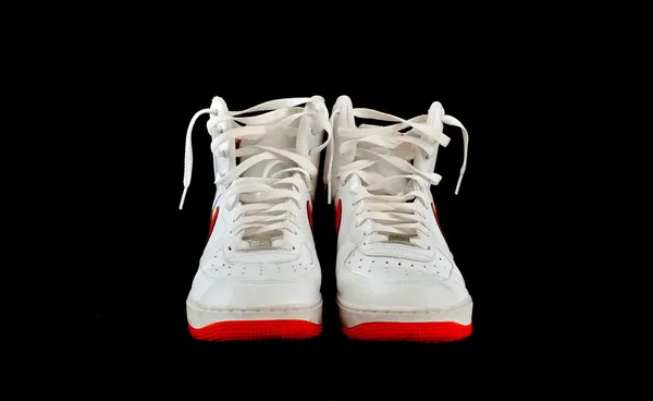 Hoge-top klassieke basketbal schoenen sneakers — Stockfoto