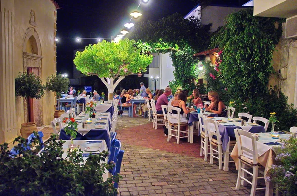 creten akşam yemeği zaman malia