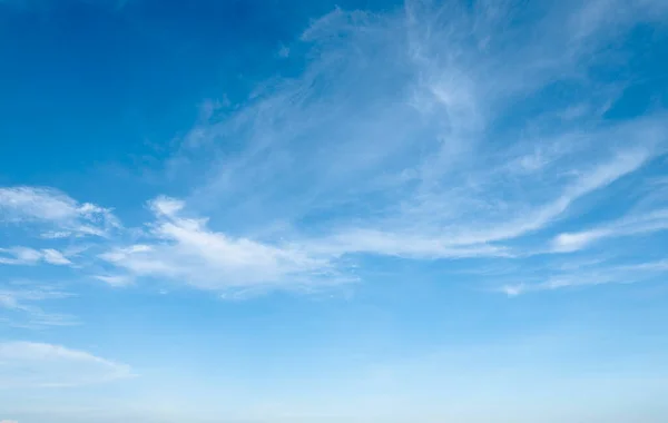 Блакитне Небо Хмарами Пухнаста Хмара Фоні Блакитного Неба Природа Фон — стокове фото