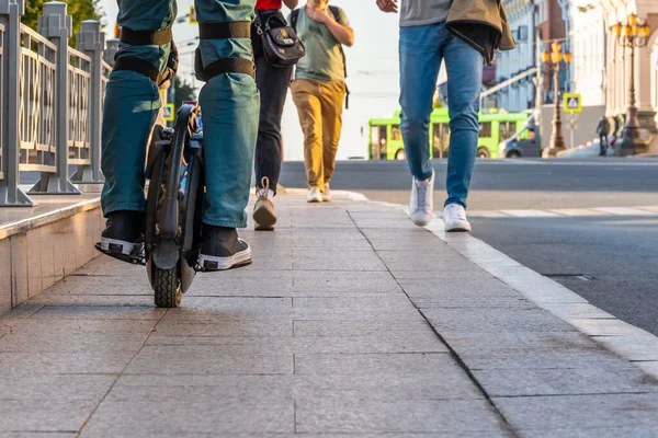 Patas Jinete Equipo Protector Monociclo Eléctrico Euc Conducir Por Ciudad —  Fotos de Stock