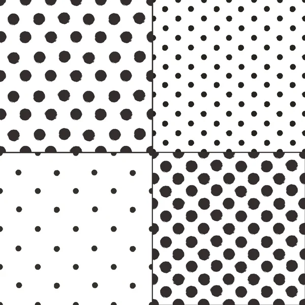 Polka dot zwart en wit geschilderde naadloze patronen set — Stockvector