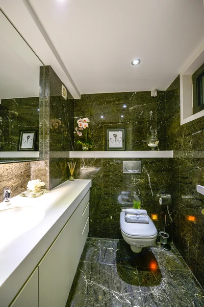 Moderne badkamer — Stockfoto