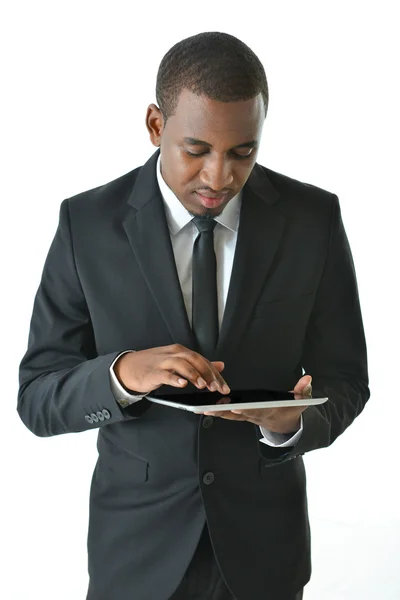 Homme d'affaires travaillant sur tablette — Photo
