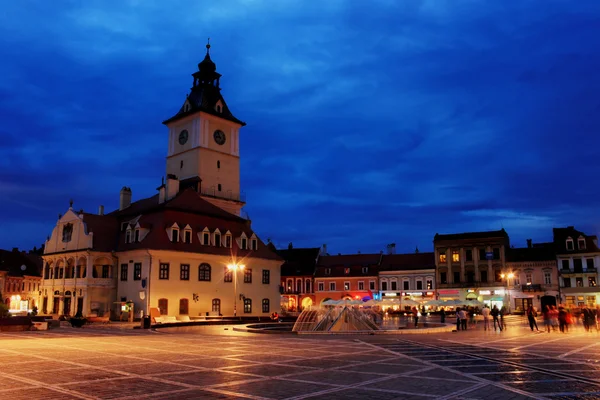 Praça do Conselho em Brasov, Roménia — Fotografia de Stock