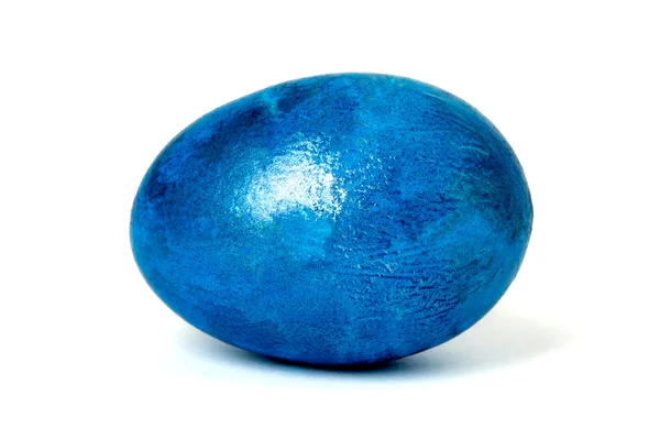 Blue egg on white background — Stock Photo, Image
