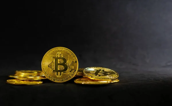 Golden Bitcoin Bitcoin Middle Circle Stack Dark Blue Background Crypto — Foto de Stock
