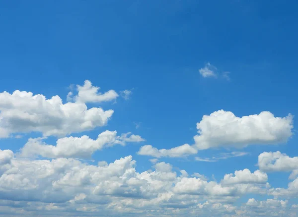 Stock image Beautiful blue sky with cirrus clouds against clouds in summer.