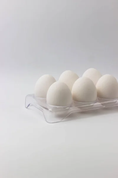 Uova Pollo Vassoio Uno Sfondo Bianco Ingredienti Cottura — Foto Stock