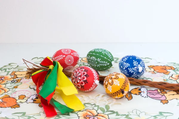Paskalya dekorasyon - boyalı yumurta ve diğer süslemeleri