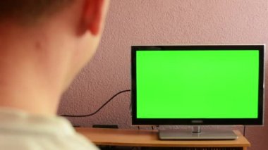 adam tv(television) - ip - man gülüyor saatler