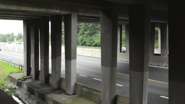 Highway with underpass (bridge) — Stock Video
