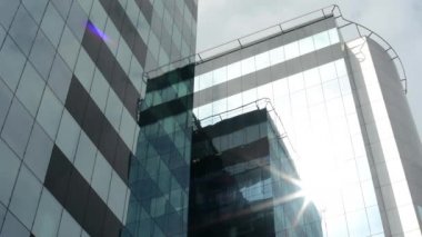 Güneş ile modern bina - cam-