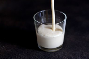 yoğurt, süt, kremler, ekşi krema