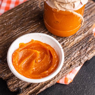 Balkabağı reçeli tatlı tatlı tatlı yemek atıştırmalığı masanın üzerinde fotokopi uzayı yemek arka planı kırsal 