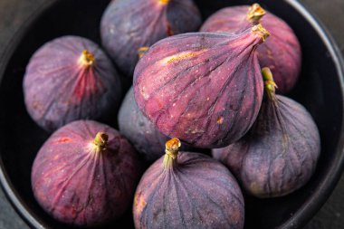 İncir meyvesi. Yemek için hazır. Fotokopi masasında. Top view keto ya da paleo diyet vejetaryen ya da vejetaryen yemekleri