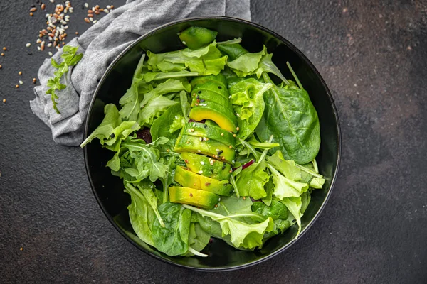 Salada Abacate Mistura Folha Fresca Alface Espinafre Arugula Refeição Acelga — Fotografia de Stock