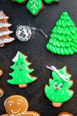 Zencefilli kek tatlı kurabiye tatlı tatlı kek ev yapımı pastalar yeni yıl uzay yemeği arka planı kırsal 