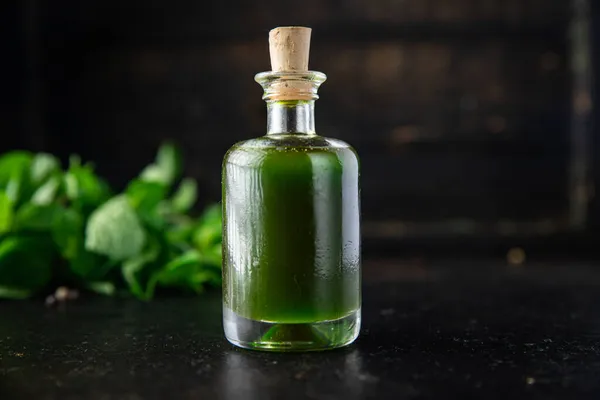Green Oil Parsley Basil Fresh Mint Ready Eat Meal Snack — Stock Photo, Image