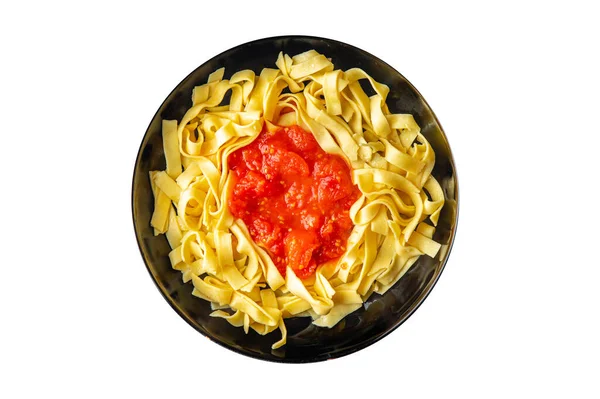 パスタトマトソースフェットチーネ野菜タリアテッレ食事リングイネスナックテーブルコピースペースフード背景ビーガンまたはベジタリアンフード — ストック写真