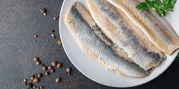 Hering Fischfilet Frische Meeresfrüchte Mahlzeit Snack Auf Dem Tisch Kopieren — Stockfoto