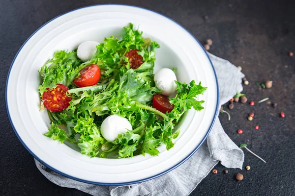 Salát Mozzarella Rajče Salát Zelenina Jídlo Snack Kopie Prostor Jídlo — Stock fotografie