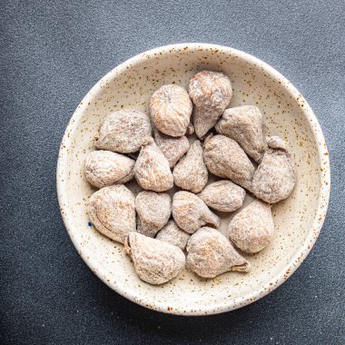 Kurutulmuş incir. Doğal tatlılar. Kurutulmuş meyveler. Top view keto ya da paleo diyet vejetaryen ya da vejetaryen yemekleri