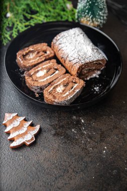 Noel pastası, yeni yıl çikolatası tatlı tatlı tatlı fotokopi uzay yemeği arka plan kırsal 