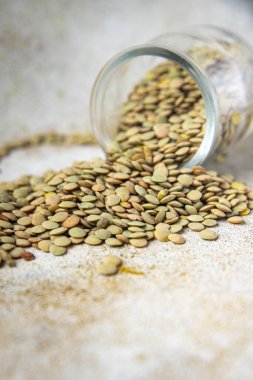 yeşil mercimek baklagiller sağlıklı yemek için hazır yemek diyet aperatifleri masa üzerinde fotokopi alanı arka plan kırsal