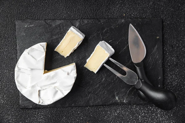 Kamembert Eller Brie Myk Ost Matbit Bordet Kopi Rombakgrunn Rustikk – stockfoto