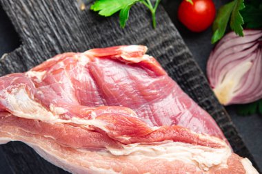 Göbekli domuz eti taze domuz pastırması et tabakası domuz yağı yemek abur cuburu fotokopi uzay yiyecek arka plan kırsal 