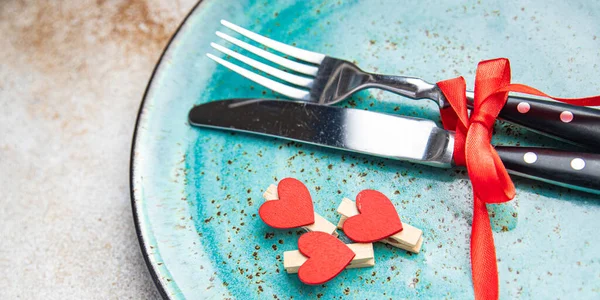 Valentines Day Table Setting Romance Date Cutlery Fork Knife Plate — 图库照片