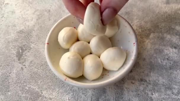 Mozzarella Small Balls Cow Milk Buffalo Goat Healthy Meal Food — Vídeo de Stock