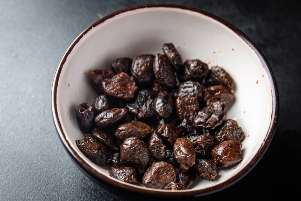 Black Olives Pitted Dried Fruit Smoked Flavor Healthy Meal Food — Foto de Stock