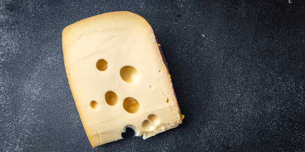 Hoyos Queso Duro Envejecido Maasdam Radamer Masdamer Dieta Fresca Comida —  Fotos de Stock