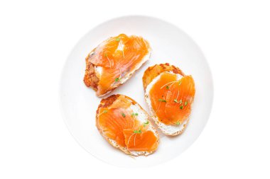 somon sandviçi smorrebrod açık sandviç deniz ürünleri taze porsiyon diyet sağlıklı yemek diyeti masanın üzerinde yaşam atıştırmalığı arka plan fotokopisi köylü üst görüş peskataryan diyeti