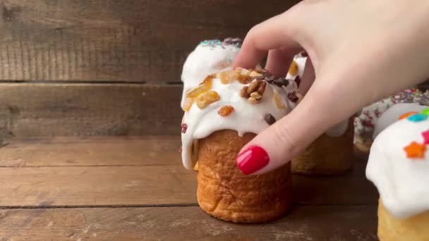 Kulich Ostern Feiertagsgebäck Osterkuchen Hausgemachtes Dessert Feiertag Ostern Behandeln Gesunde — Stockvideo