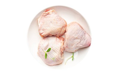 tavuk budu çiğ et taze porsiyon sağlıklı yemek diyet aperatifi masa üzerinde uzay yiyecekleri arka plan keto veya paleo diyet