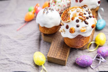 Paskalya pastası, tatlı tatlı pasta, pasta, bayram bayramı, bayramlık paskalya yemeği, fotokopi salonu. 