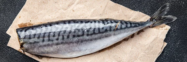 Makrela Słone Ryby Świeże Owoce Morza Świeża Porcja Zdrowy Posiłek — Zdjęcie stockowe
