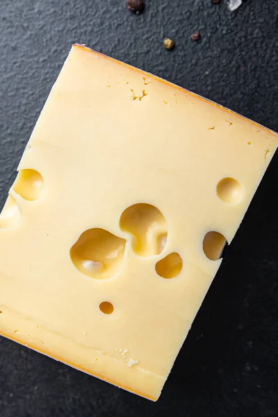 Τυρί Κομμάτι Φέτα Φρέσκο Maasdam Radamer Mazdamer Διαιτητικό Υγιεινό Γεύμα — Φωτογραφία Αρχείου