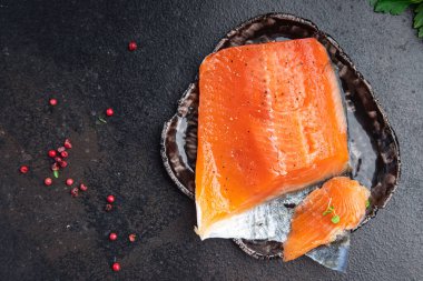 somon balığı. Hafif deniz ürünleri dilimlenmiş diyet. Yemek atıştırmalığı. 