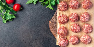 Köfte, çiğ et, domuz eti, köfte, hindi, kuzu eti, sağlıklı beslenme, atıştırmalıklar, fotokopi, uzay yemeği arka planı. 