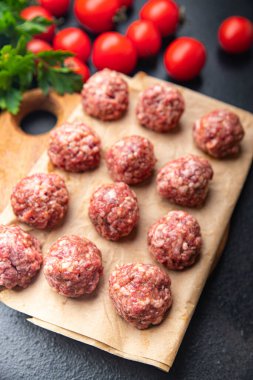 Köfte, çiğ et, domuz eti, köfte, hindi, kuzu eti, sağlıklı beslenme, atıştırmalıklar, fotokopi, uzay yemeği arka planı. 