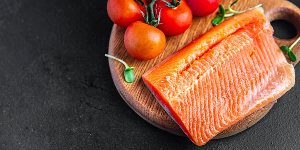 char fish ham somon fileto deniz mahsulleri yemek masanın üzerinde fotokopi alanı yiyecek arka planı 