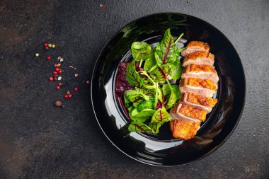 ördek göğsü ikinci tabak kümes hayvanları kızarmış et sağlıklı yemek taze yemek atıştırmalığı fotokopi masasında yiyecek arka planı 
